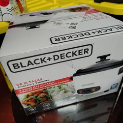 Black And Decker 16 Cup Rice Cooker. Unopened 