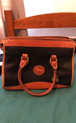 Dooney & Bourke