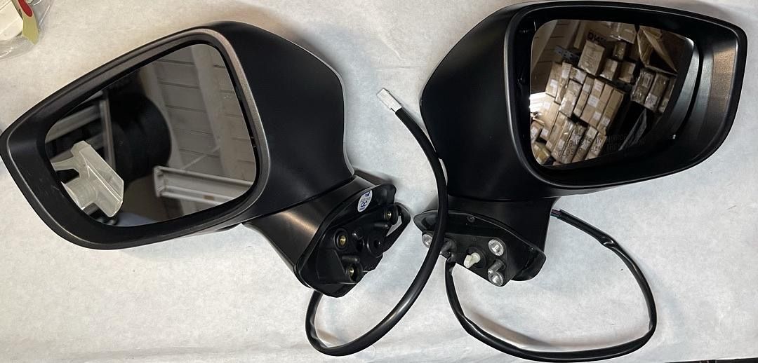 LA Zona Auto Parts 2017 to 2018 Mazda 3 Electric Mirrros Espejos Retrovisores Turn Signal & Blind Spot Detection