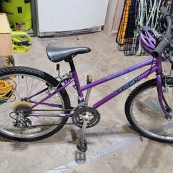 Trek Mountain Track 18 Speed Bike 24 Inch