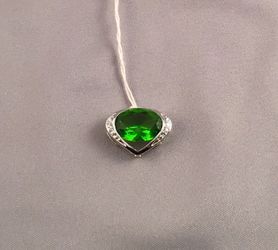 Sterling silver green Zirconia pendant.