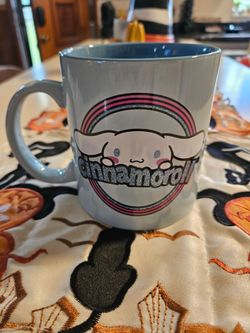 NWOT Sanrio Cinnamoroll 20oz Ceramic Mug Silver Buffalo Rainbow Glitter