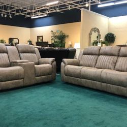 Centeroak Double Reclining Sofa and Loveseat 