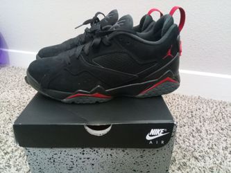 Nike Air Jordan Low-Top Sneakers Black Red