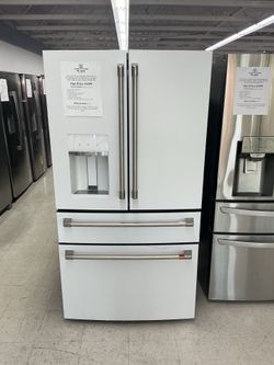 🌊❄️GE CAFE 22cu ft Capacity, 4 Door French Refrigerator❄️🌊