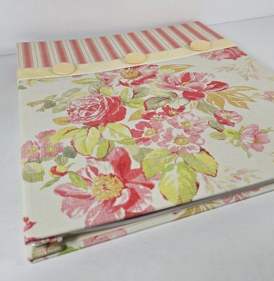 Hallmark Stories Album Pink 10x12 Expandable Scrapbook Photos