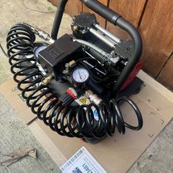 New Air Compressor Very Quiet And Air Nozzle/ tire gauge