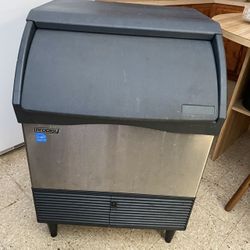 Scotsman Prodigy Ice Machine