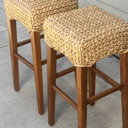 Pottery Barn Kitchen Bar Stools - $70 Firm For SET OF 2 ($35 each) *CASH ONLY*