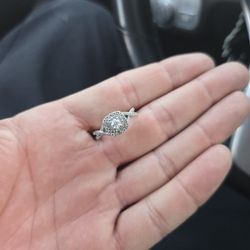 14k White Gold Diamond Ring Size 7