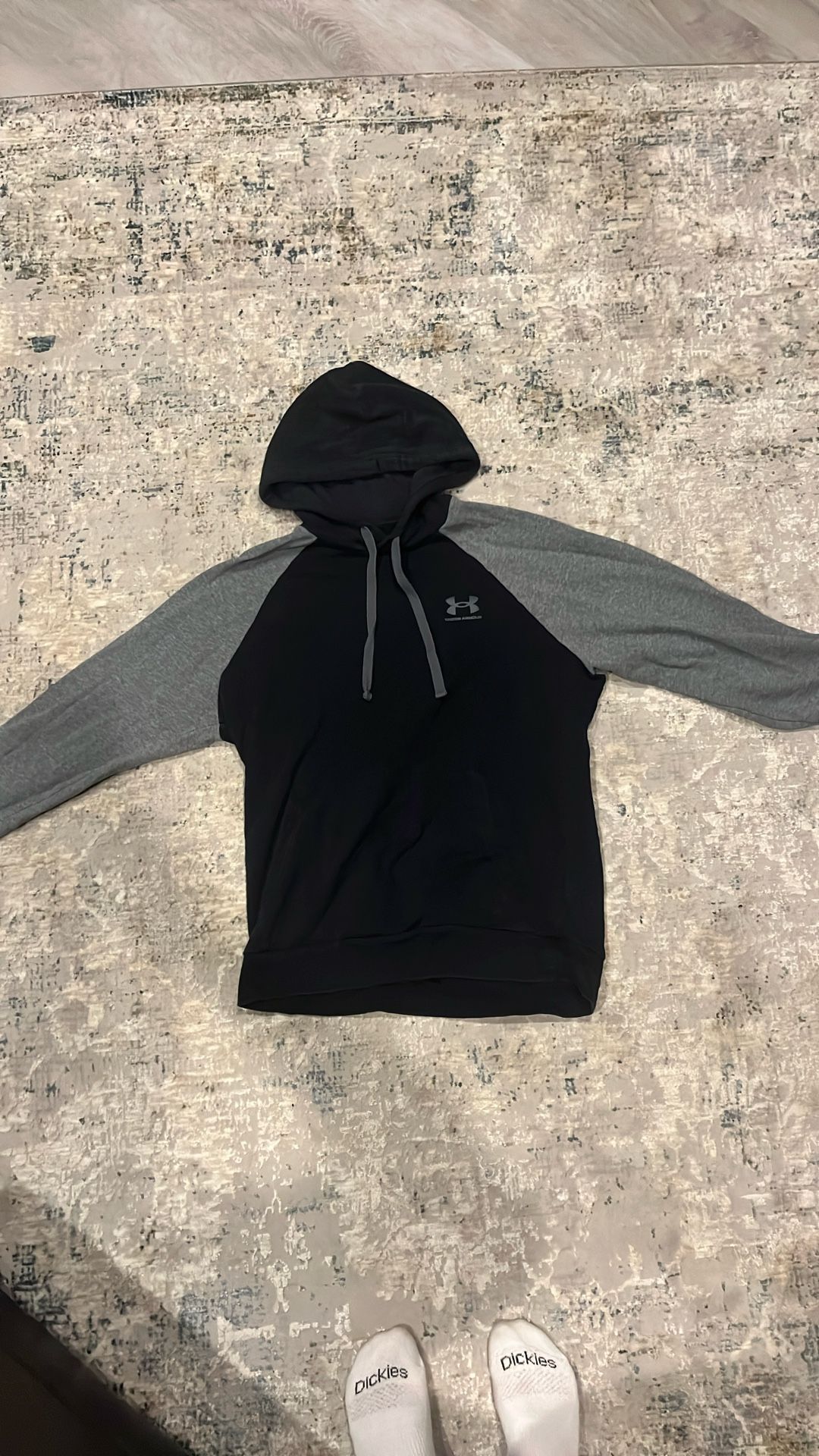 Underarmor Sweatshirt