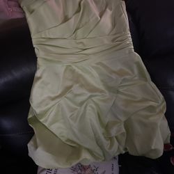 David’s Bridal Strapless Ruched Bubble Hem Satin Dress Used Light Green Size 2