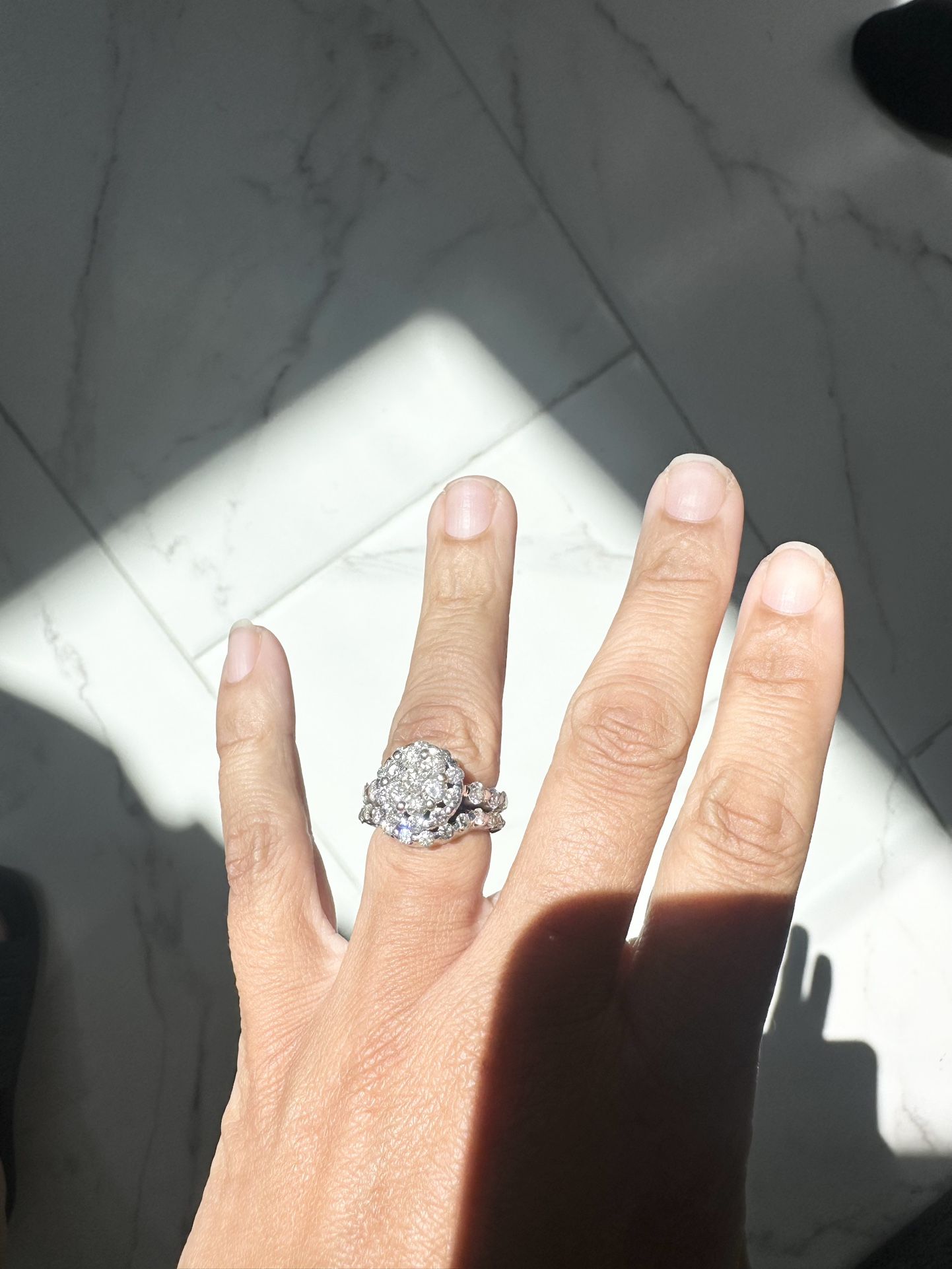 Beautiful Engagement Wedding Ring Over 3.5 Carets For Sale 5k
