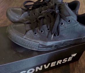 Men Converse Size 9
