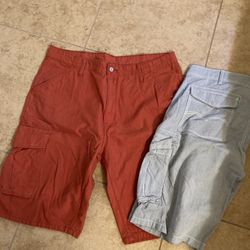 2 Pair Of Levi’s Shorts Size 38