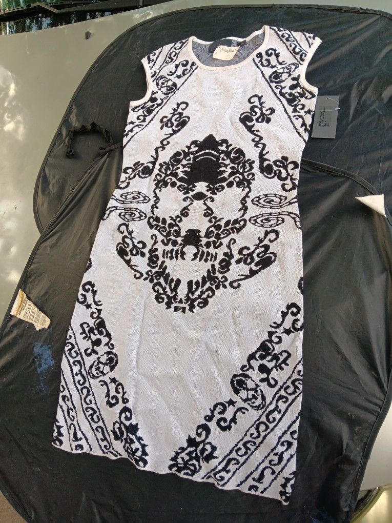 Black And White Knit Dress