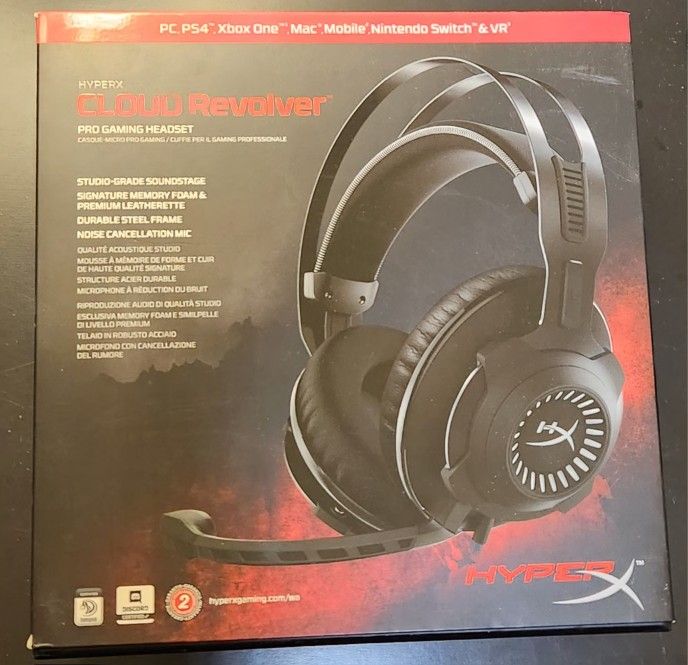 Pro Gaming Headset - HyperX Cloud Revolver