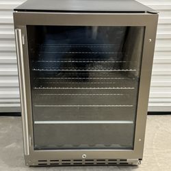 SUMMIT Beverage Cooler - Model : ALBV2466 - Black Color.