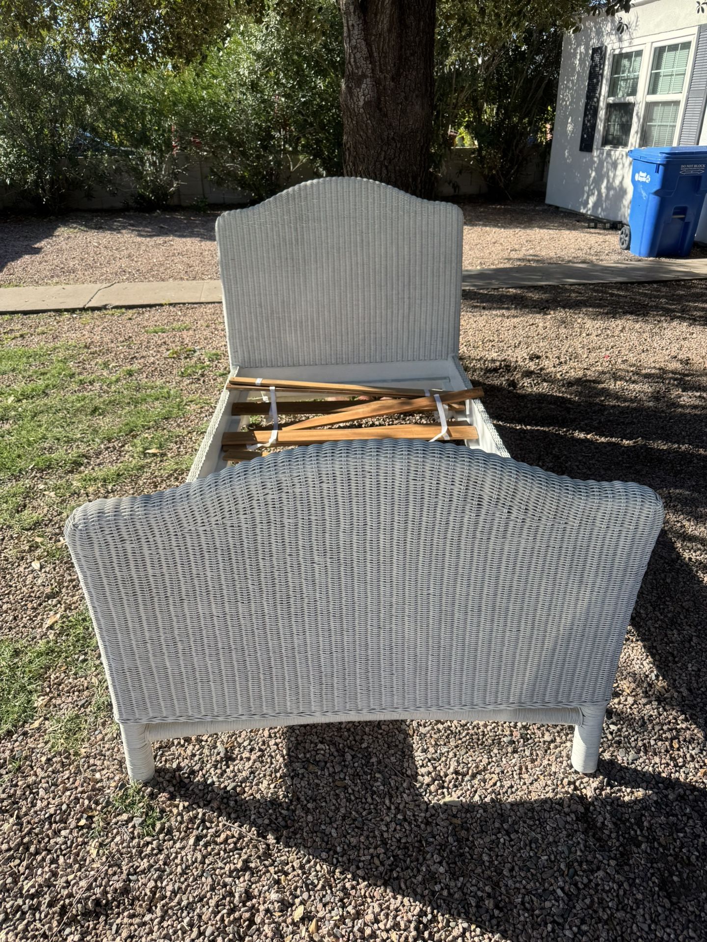 Vintage Pottery Barn Bed Frame White Wicker Twin Bed 