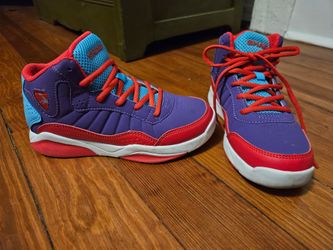 Size 3 D * KIDS * Basketball Shoes *SHAQ* Youth