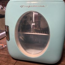 Frigidaire Mini Fridge /heater 