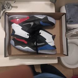 Mint Condition Jordan Mars 270 Size 9