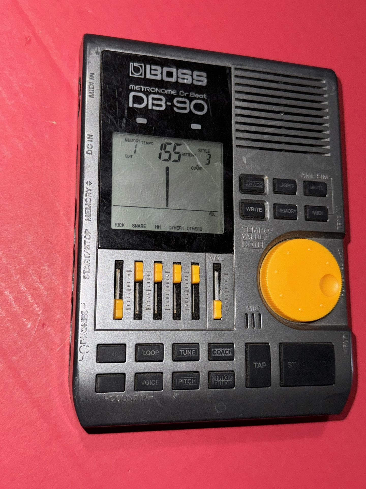 Boss DB-90 metronome Dr. Beat machine missing back stand and battery cover