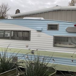 1968 Shasta loflyte