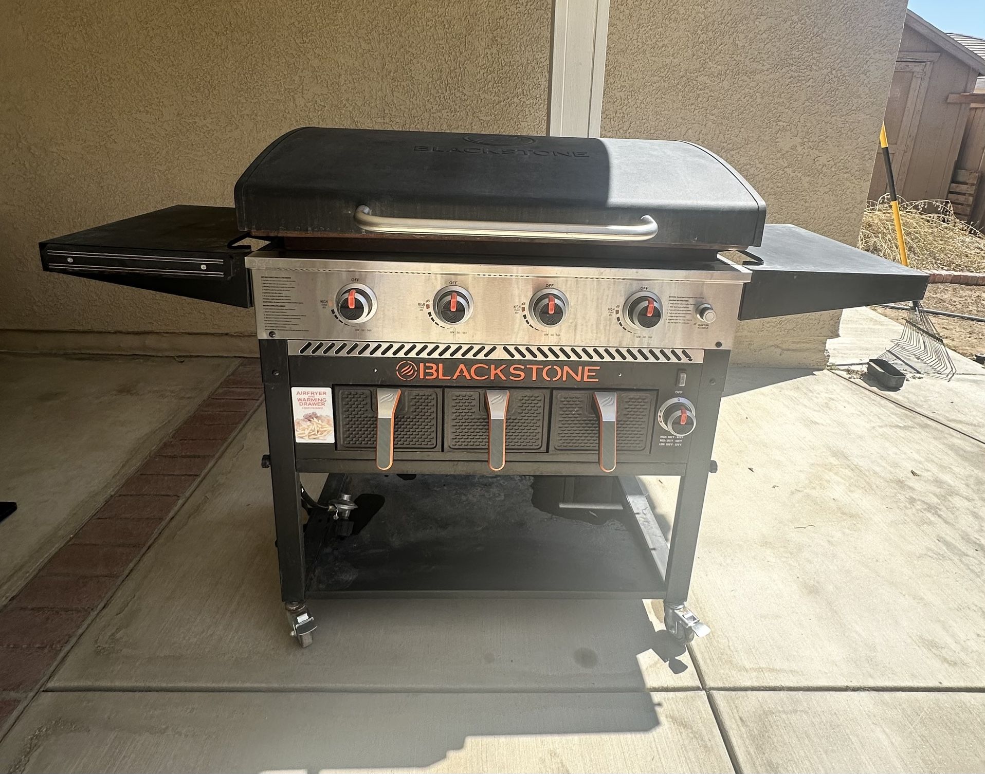 Blackstone Burner 36 Propane Outdoor Griddle with Air Fryer and Hood