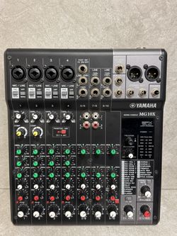 Yamaha MG10X CV 10 Input Stereo Mixer With Effects 