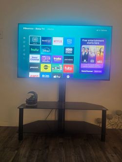 55 inch Hisense Roku Tv and stand