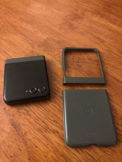 Motorola Razr (2024) 256 GB