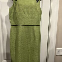 Chic Lime Green Sheath Dress with Lace Accents