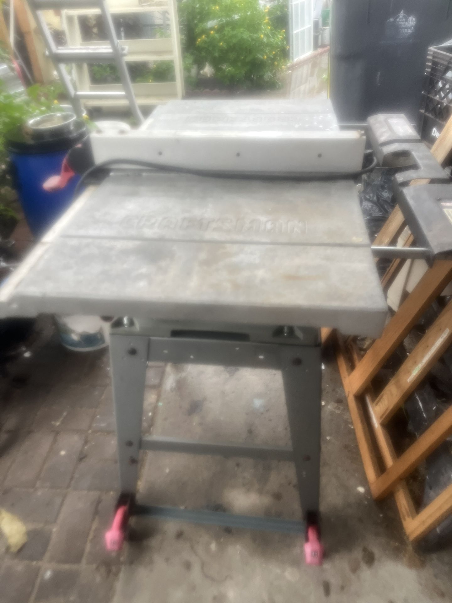 Craftsman Table Saw.
