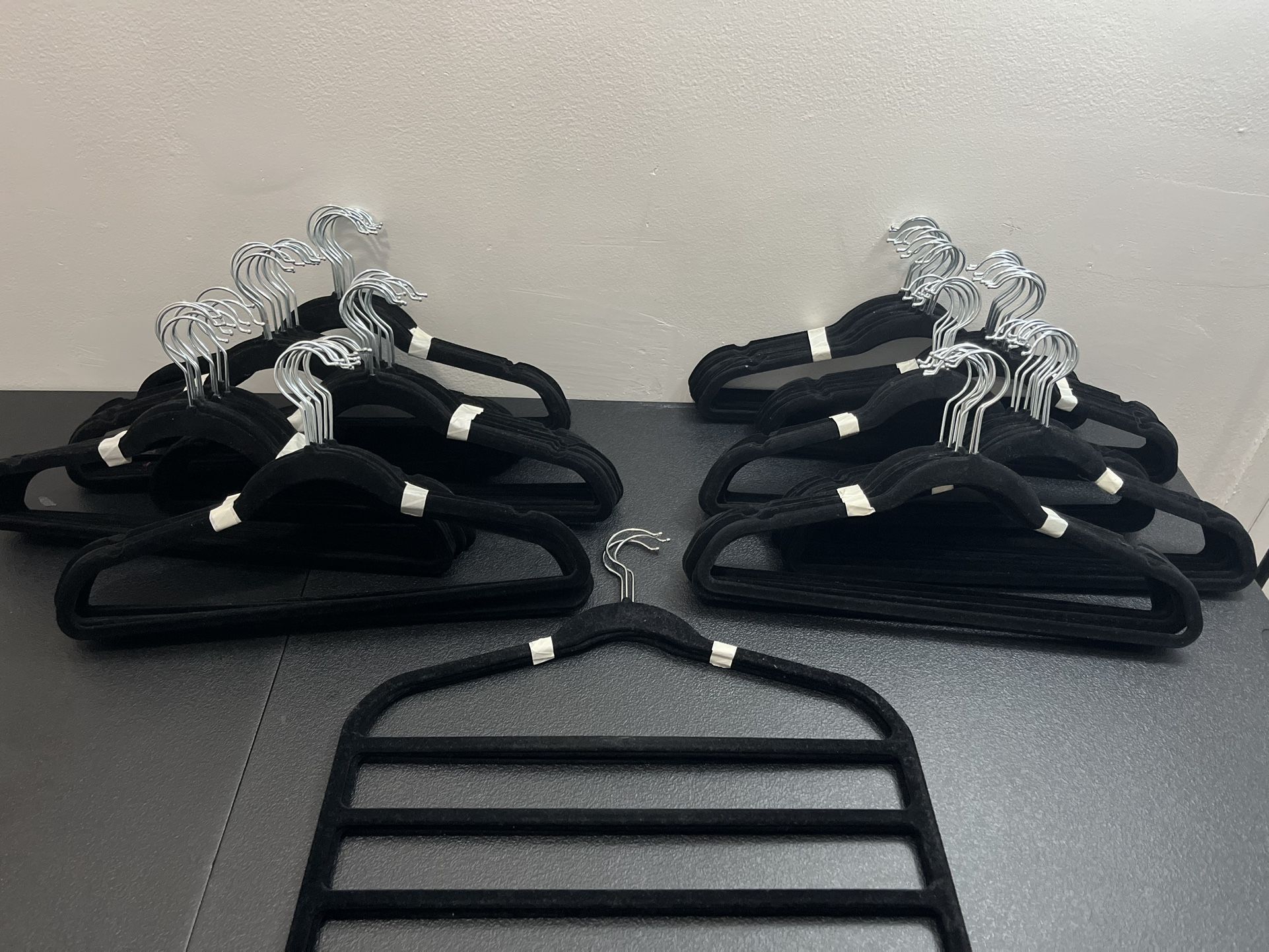 Black Hangers