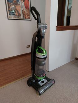 Bissell Cleanview swivel pet vacuum