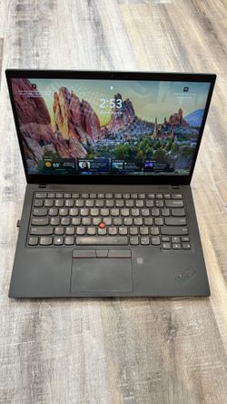 Lenovo ThinkPad X1 Carbon Gen 8 i7-10610U 16GB RAM 1TB SSD 14" FHD Screen 