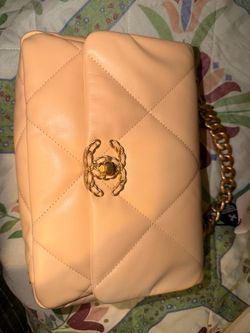 Chanel Shiny Goatskin quilted medium Chanel 19 flap Beige