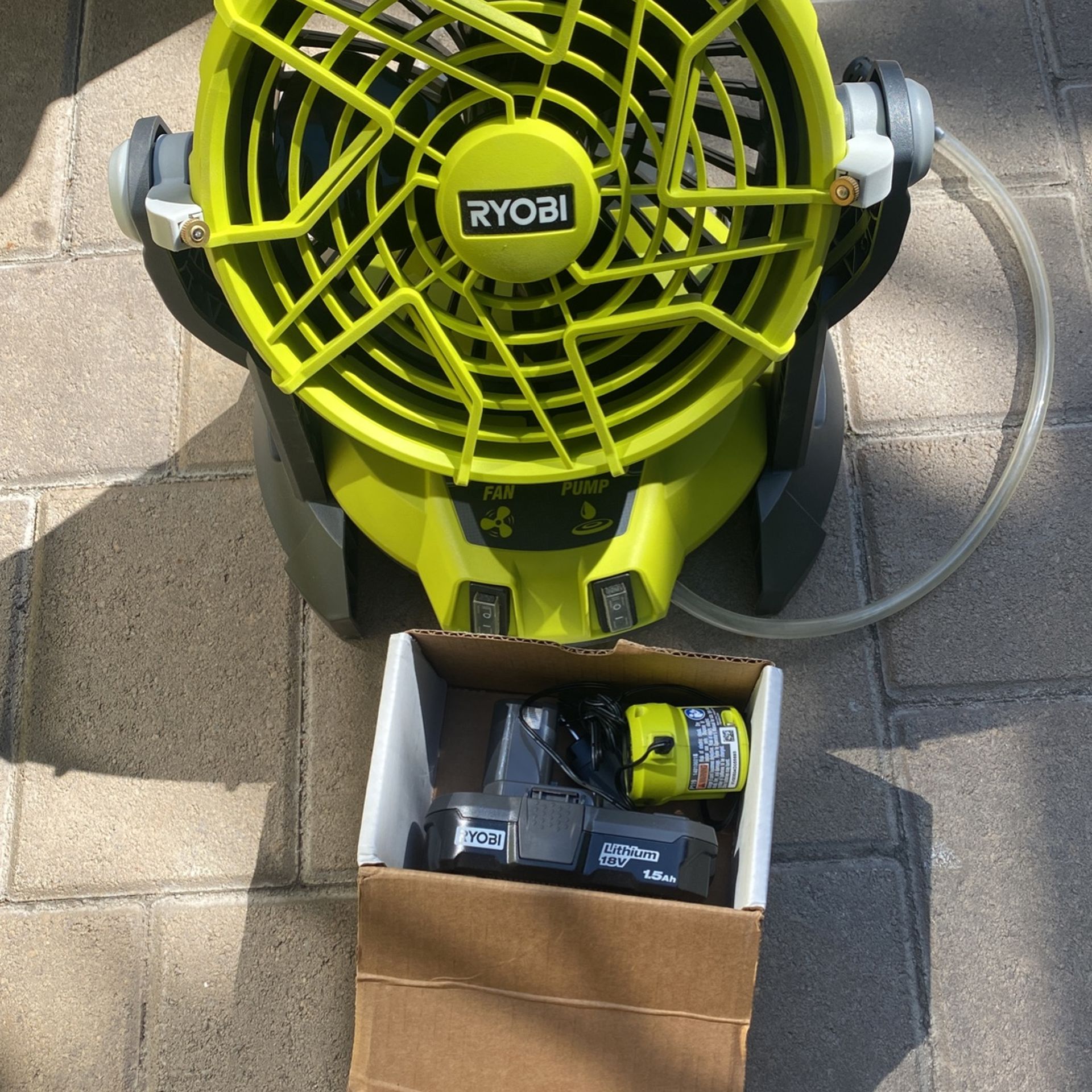 RYOBI ONE+ 18V Portable Bucket Top Misting Fan Kit with 1.5 Ah Battery and 18V Charger