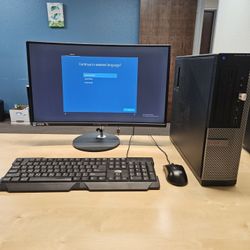 Dell Optiplex 990 w Sceptre Curved Monitor