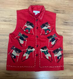 Dress Barn Red Skiing Reindeers Embroidered Sleeveless Vest Women Size L