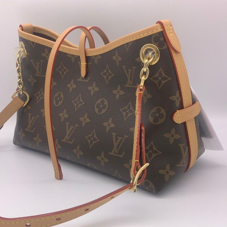 Women's Louis Vuitton Shoulder Bag