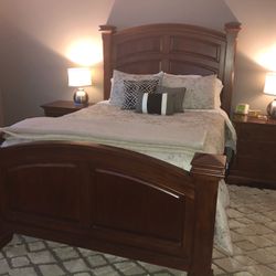Queen Bedroom Set