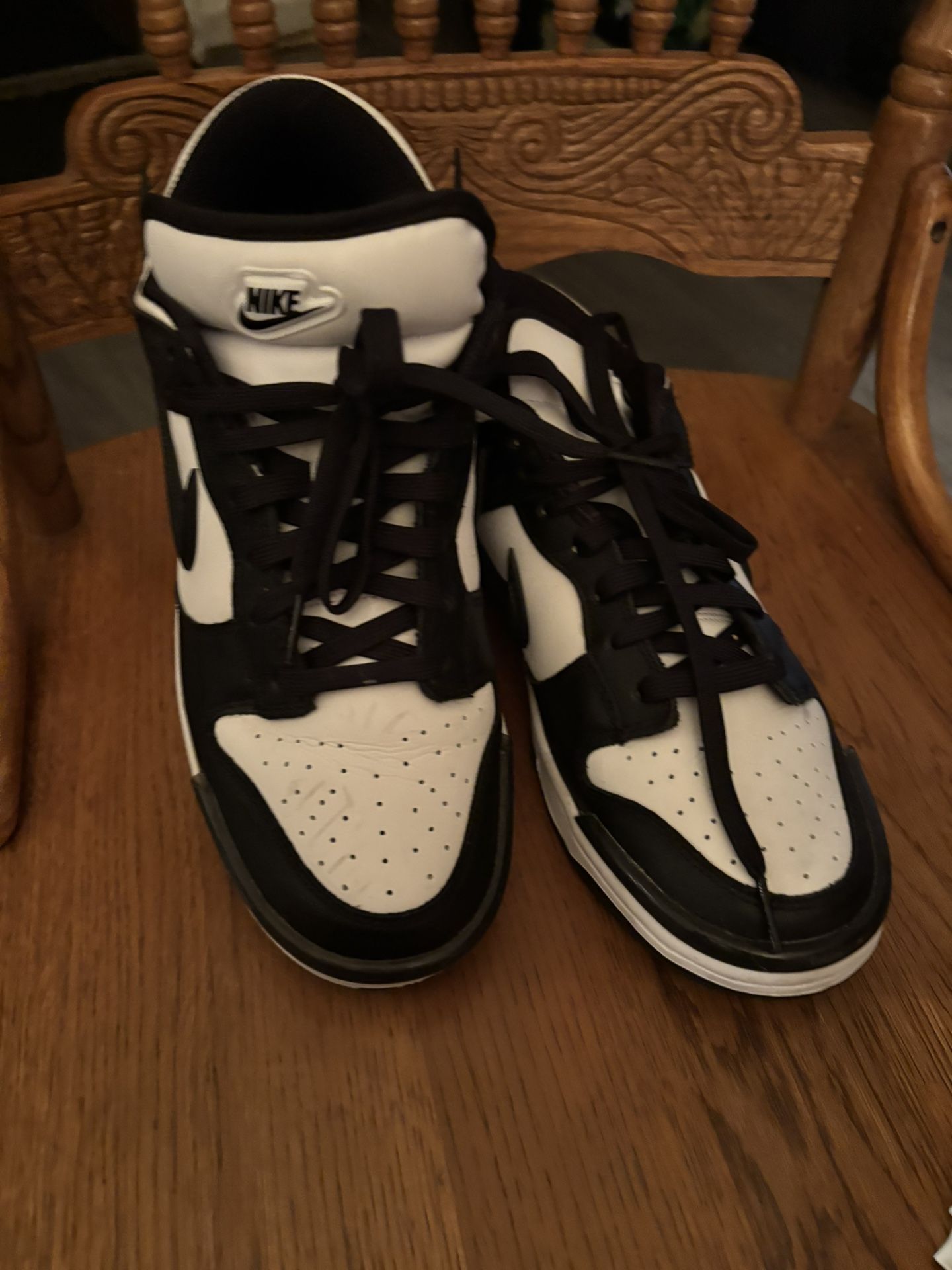 Nike low dunk women’s size 11 shoes