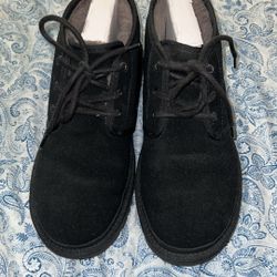 Men’s Uggs Size 10