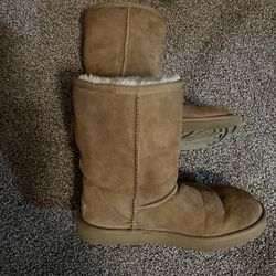 UGG BOOTS - Size 7