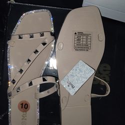 Beige Sandals Chanklas