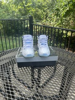 Jordan 11 Retro Legend Blue