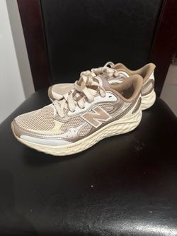 New Balance Fresh Foam Women’s Size 8.5 Bronze Brown/Cream Sneakers