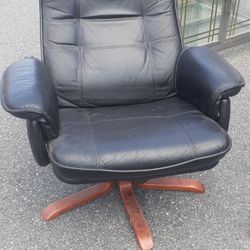 Leather Recliner And Foot Stool  By MOBILTEAM NORTH AMERICA